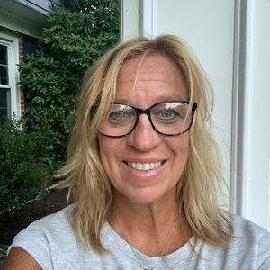 Meet your Posher, Linda